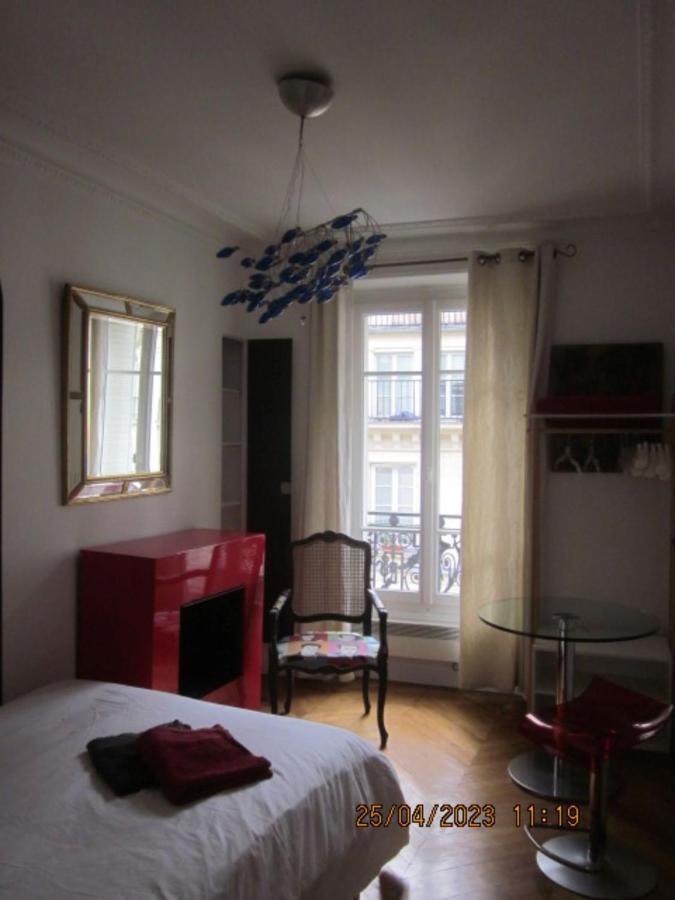 Bed And Breakfast Paris Centre Bagian luar foto