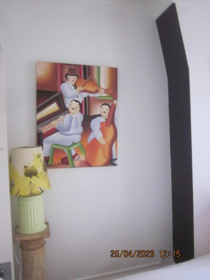 Bed And Breakfast Paris Centre Bagian luar foto
